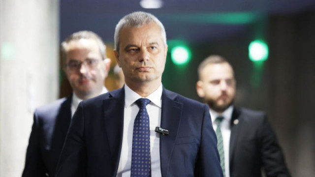 Днес   Седмица по рано председателят на БСП Атанас Зафиров обяви че партията